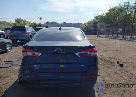 2019 Ford Fusion Hybrid Se z USA, uszkodzony, nr VIN 3FA6P0LU6KR158498